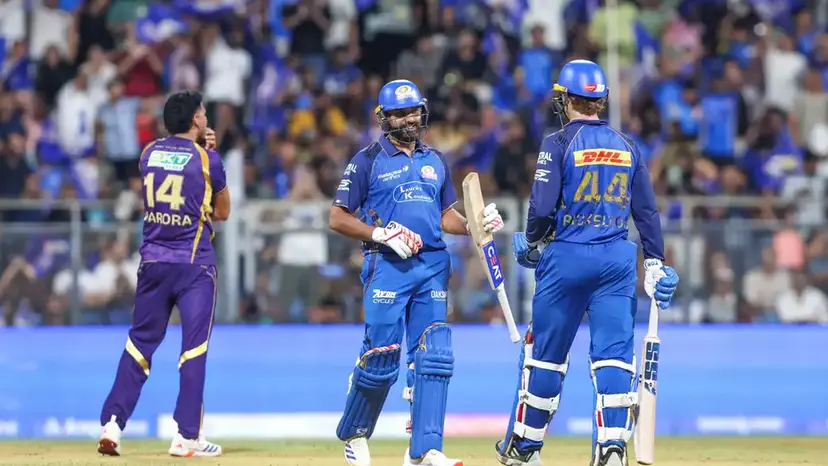 কোহলির রেকর্ড ভাঙলেন রোহিত, ৫১০৭ দিন পর মুম্বাইয়ের প্রথম